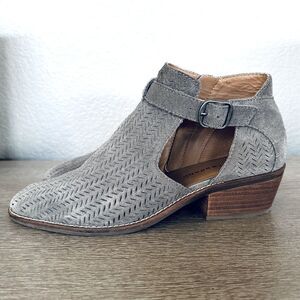 Lucky Brand Gray Suede Leather Ankle Boots Booties 9